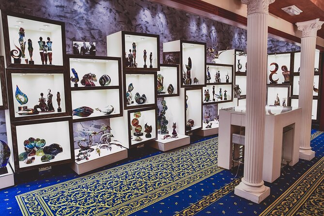 Glass Blowing Live Demo, Showroom visit and Artistic Glass gift! - The Included Glass Gift: A Real Souvenir, Not Just a Ticket
