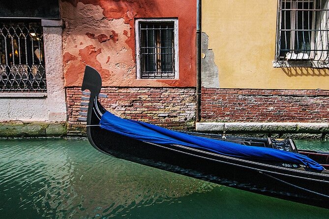 Gondola Ride and St Mark's Basilica - A smart way to hit St. Marks and the Canal Grande in one day