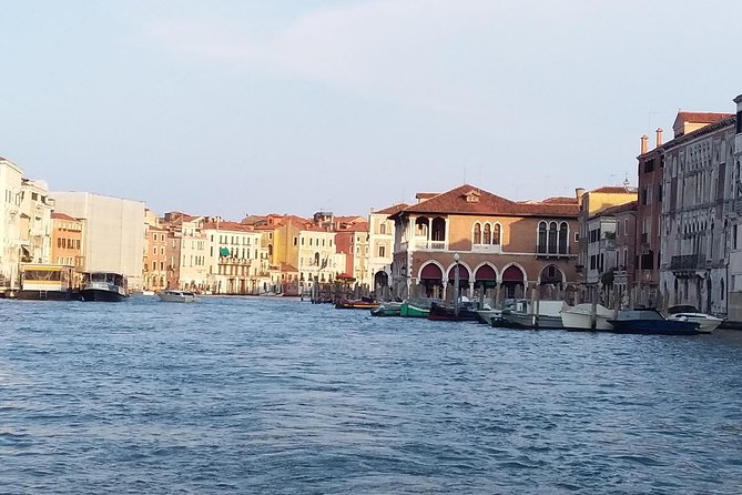 Grand Canal boat tour and Murano glass experience with Hotel pick up - The glass demonstration and showroom time: what’s worth your attention