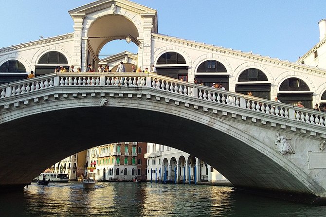 Grand Canal boat tour and Murano glass experience with Hotel pick up - Price and group value: when $299.57 makes sense