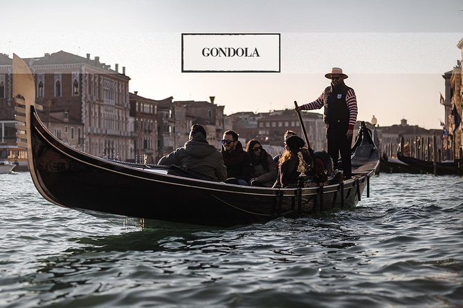 Grand Canal Gondola Experience with Live Commentary™ - The Meeting Point Near St Mark’s Square, and What That Means for Your Plan