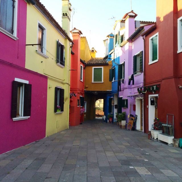 Guided Tour of Burano Island - Should You Book This Burano Tour?