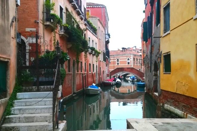 Guided Tour of the Jewish Ghetto in Venice with Cannaregio & Synagogues Visit - Cannaregio vs the main Venice route: why this tour feels calmer