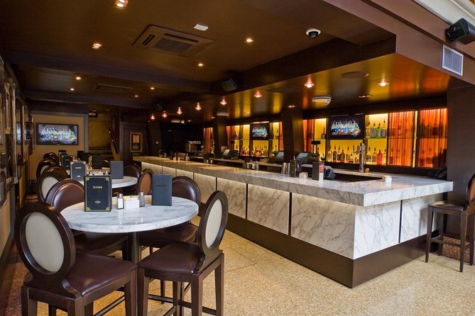 Hard Rock Cafe Venice with Set Lunch or Dinner - What you’ll actually see inside: Murano glass, rock memorabilia, and big-window views