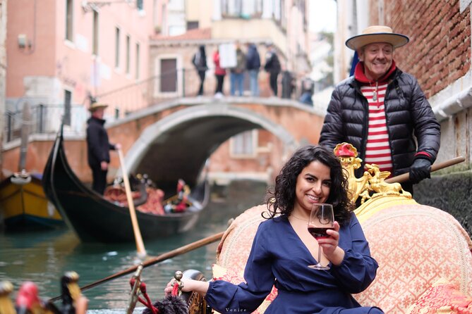 Iconic Photos and Adventure in Venice - The optional gondola decision: flexible schedule, clear pricing