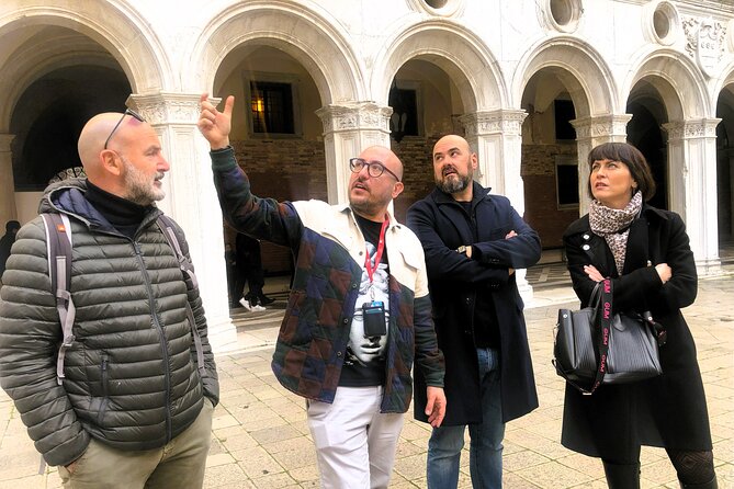 Immersive Beauty: A Tailored Private Tour of the Doge's Palace - Bridge of Sighs and the New Prisons, from romance to reality
