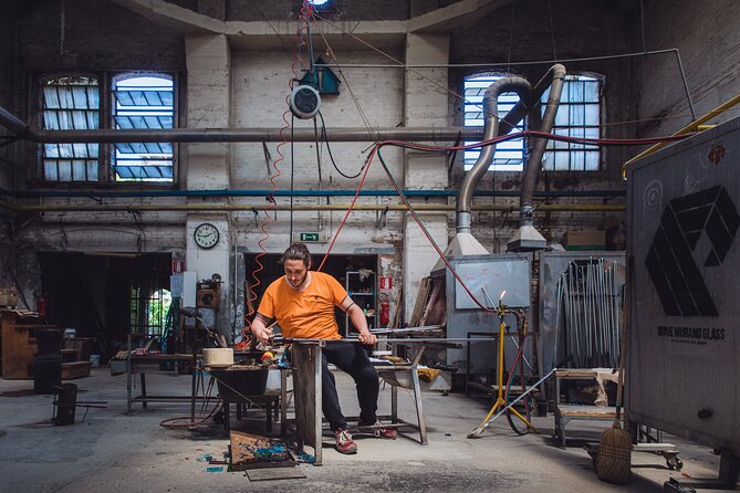 In-depth Guided Tour in a Real Murano Glass Factory - Where you meet on Murano, and what the timing feels like
