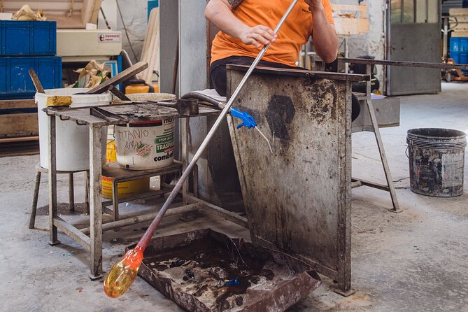 In-depth Guided Tour in a Real Murano Glass Factory - Group size changes everything