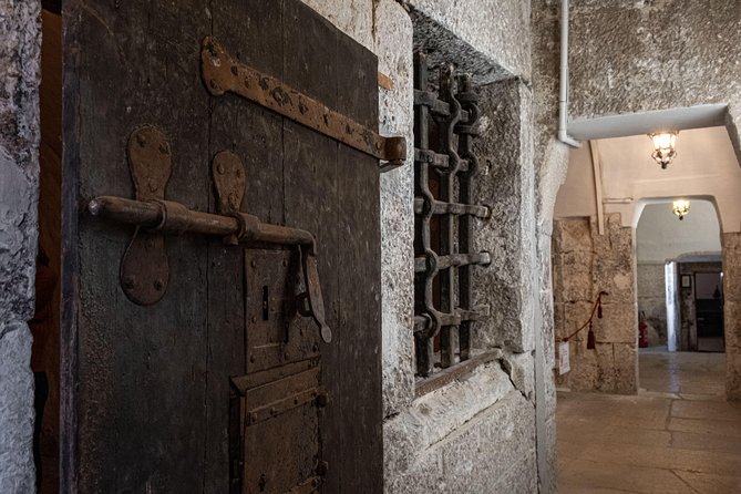 Lords of the Night Prisons Palace: Cells & Torture Tools Visit - Venice’s Justice Machine: Council of the Ten Explained Simply