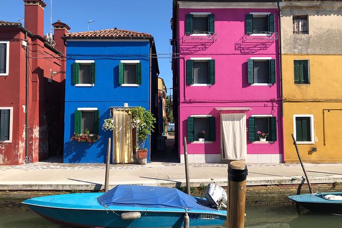 Luxury Tour of Murano & Burano by Private Boat and Guide - Your guide makes the islands make sense