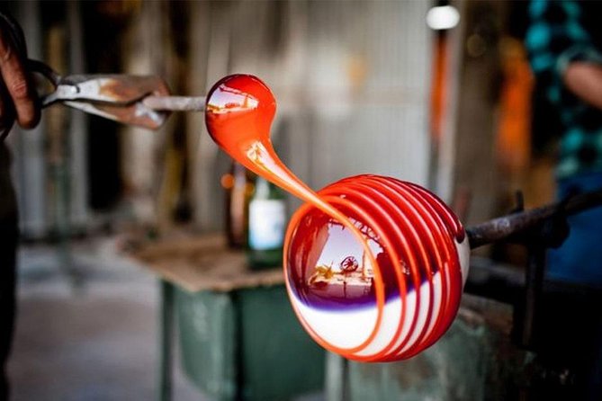 Molten glass magic - Glassblowing class - PRIVATE - Key things to know before you book this glassblowing class