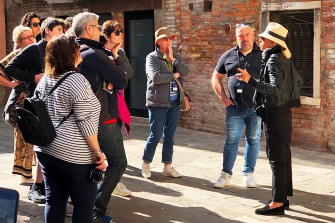 Morning Walking Tour of Venice with Gondola Ride - A 3-hour combo tour that starts with the Grand Canal