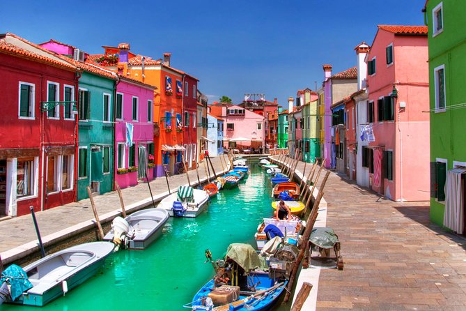 Murano and Burano Islands 4-Hour Tour - Group tour reality: small-group feel versus crowding and audio issues
