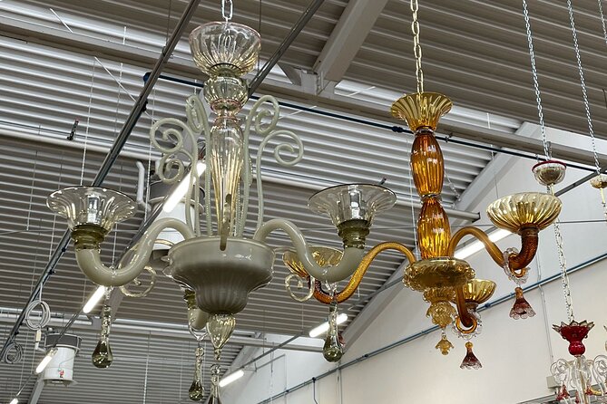 Murano Art: Glass factory tour - Showroom and Shop Time, So Your Money Makes Sense