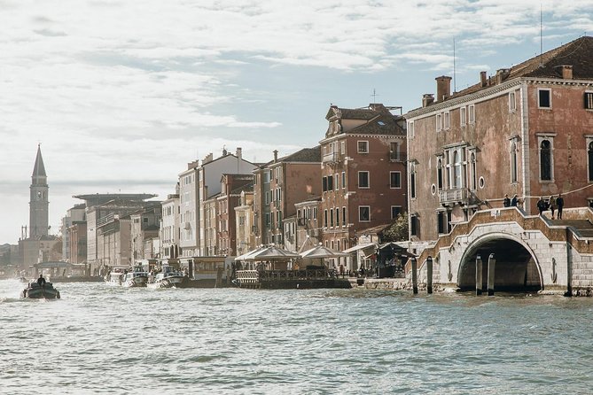 Murano Burano Islands Boat Tour Glass Factory & St Erasmo Winery - Stop 4: Orto di Venezia and St. Erasmo, where wine replaces crowds