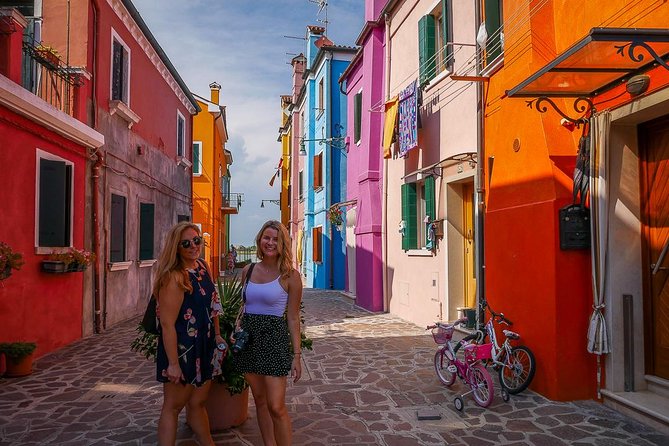 Murano & Burano Islands Guided Small-Group Tour by Private Boat - Enter Murano with glass in your eyes, not just on your photos