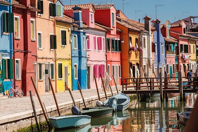 Murano, Burano & Torcello: Venetian Island Highlights - Burano: why the houses are so colorful, plus lace in the mix