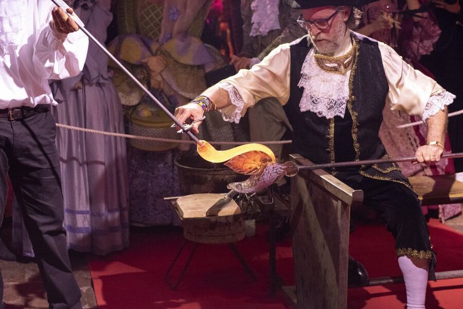 Murano: Glass Blowing Demonstration with Optional Drinks - Should you book this Murano glass demo?