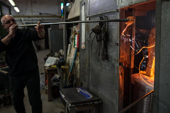 Murano Glass Experience With a Visit to a Burano Lace Island - Shopping tips: glass deals, lace souvenirs, and decision timing