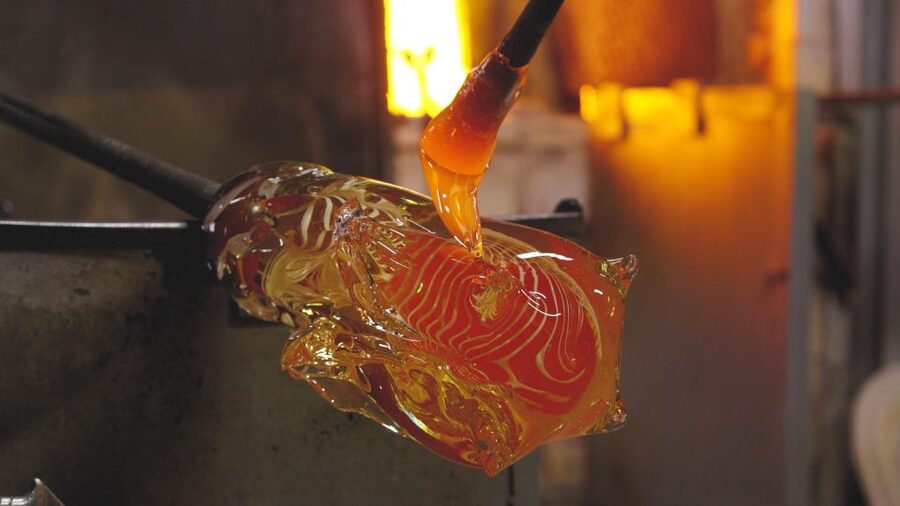 Murano: make your item with a glass master and take it home - What happens when you walk into the workshop