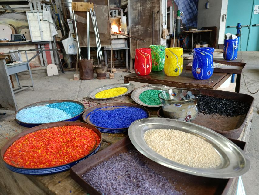 Murano: make your item with a glass master and take it home - Who this Murano glass workshop is best for