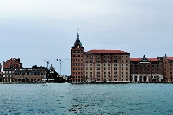 Off the Beaten Path Walk in Venice - Fondamenta Zattere and Molino Stucky, A Giudecca View Built for Walking