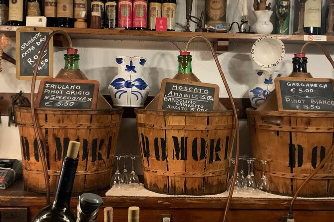 Old Taverns and Rialto Market Food Adventure (come hungry!) - Your 10:30 start at Campo S. Giacomo di Rialto