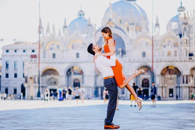 Photo shoot in Venice - Price and value: what you get for $398.25 per group (up to 8)