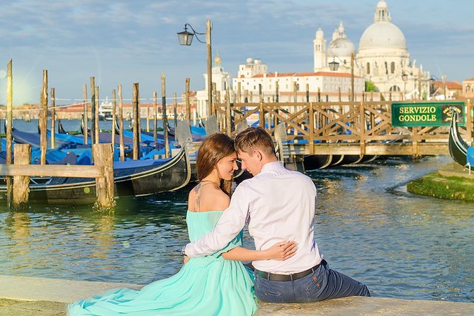 Photo shoot in Venice - Dress code, what to wear, and how to look natural in Venetian light