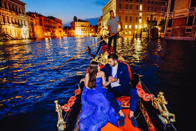 Photo shoot in Venice - Best for proposals, anniversaries, and anyone who wants Venice photos that feel intentional