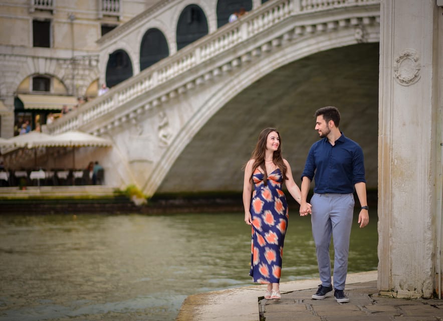 Photoshoot in Venice: Your Story, Our Lens - Book Now! - Outfit change during the shoot, and how to use it well