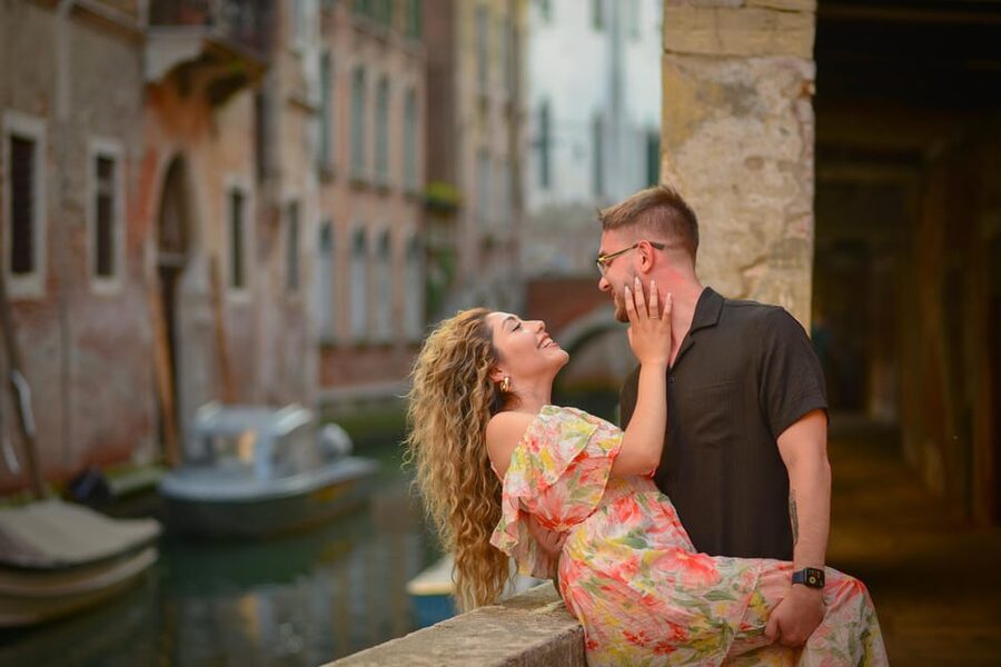 Photoshoot in Venice: Your Story, Our Lens - Book Now! - Pro equipment and calm posing direction you can feel