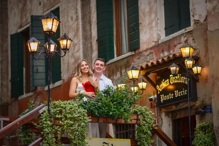 Photoshoot in Venice: Your Story, Our Lens - Book Now! - Gondola or water taxi: included session time, paid ride