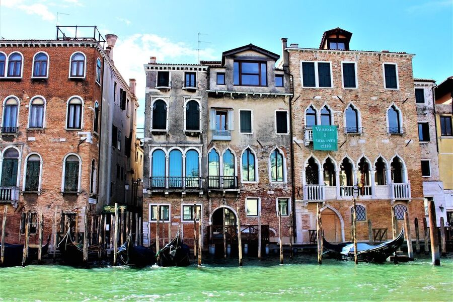 Private Cruise: Venice Viewed by the Water - The One-Hour Route: Grand Canal, Side Canals, Bridges, Squares