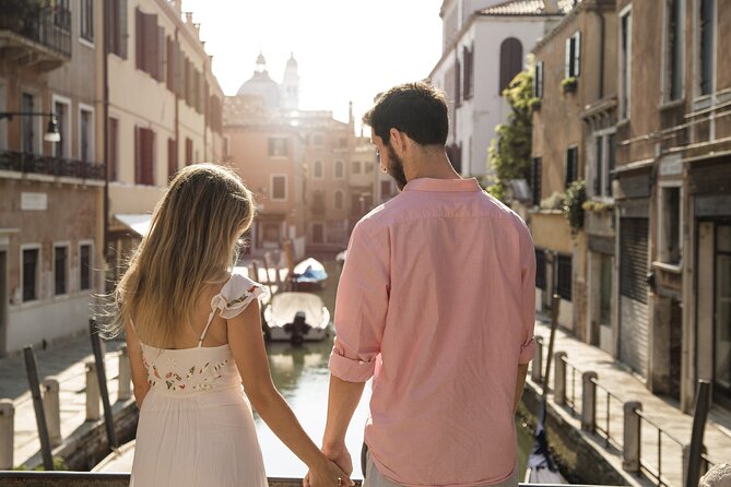 Private Gondola Ride and Photoshoot - Gondola Ride Expectations: What the Name Promises Versus the Photo Stops