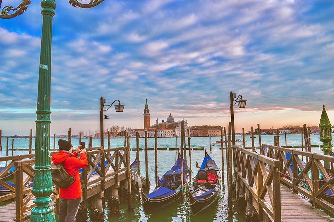 Private Gondola Ride in Venice - Teatro La Fenice: seeing Venice’s opera from water level