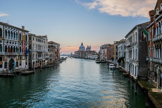 Private Mini Venice Photo Walk 2 Hours - San Polo, Santa Croce, and Dorsoduro: how the stops build better photos