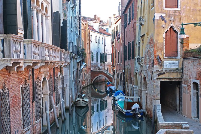 Private One Day Tour of Venice! - Grand Canal at sunset by private water taxi with Prosecco
