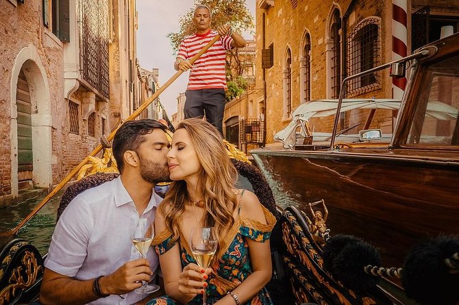 Private Photo Shoot in Venice with Gondola Ride - Gondola ride timing: 30 minutes that feel like part of the story