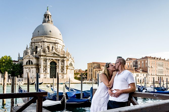 Private Photo Shoot in Venice with Gondola Ride - Price and value: why $905 per group can make sense