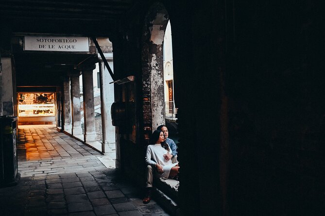 Private Photo Shoot in Venice with Gondola Ride Included - Ponte dei Sospiri and the Big Names Along the Canals