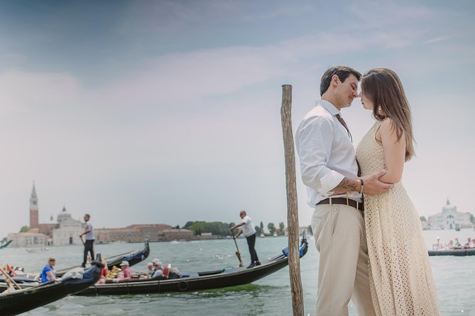 Private Photo Shoot in Venice with Gondola Ride - Piazza San Marco kickoff and the Bridge of Sighs angle