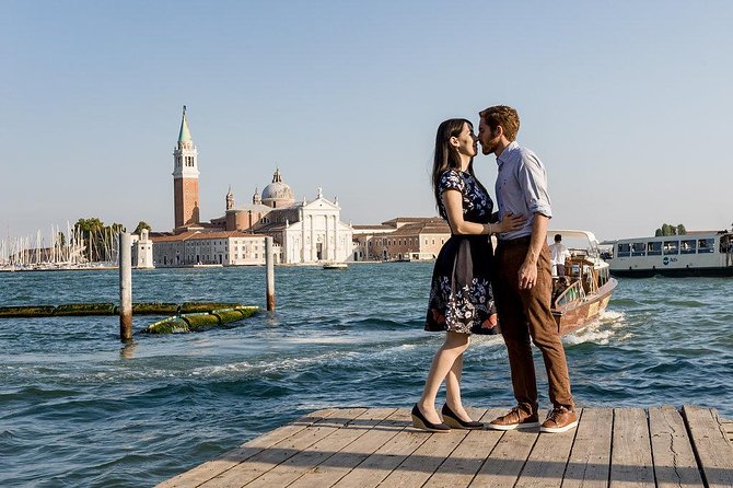Private Photo Shoot & walking tour - Piazza San Marco: Classic Backdrops and What to Watch For