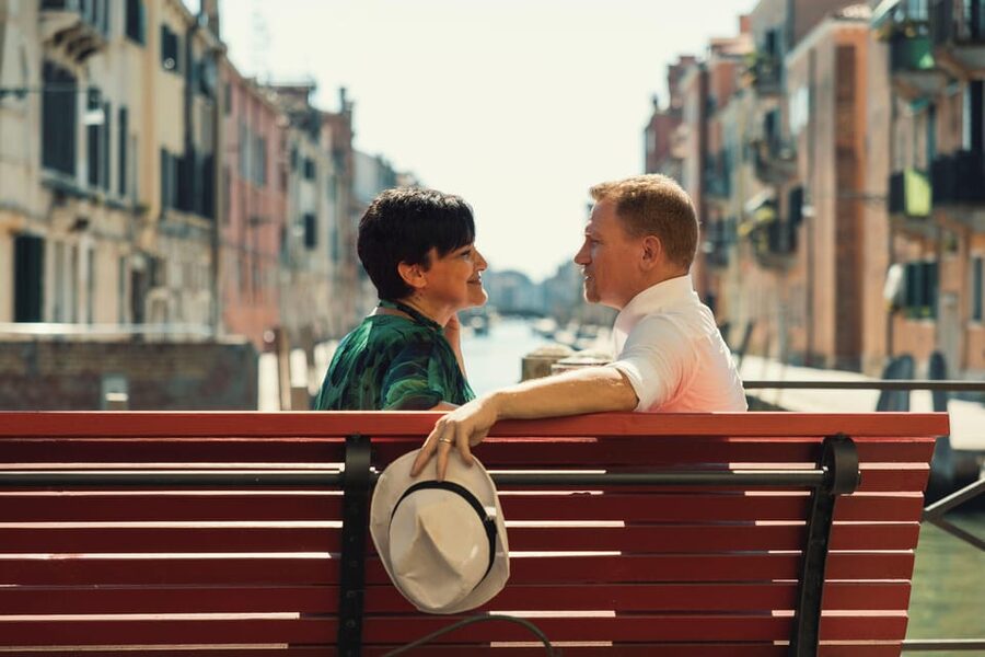 Private Photoshoot of Your Gondola Ride in Venice - How the 72-hour edited-photo delivery changes the way you travel