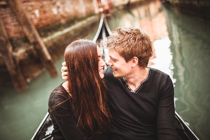 Private Photoshoot on Personal Gondola in Venice - Meeting at Caffè Florian, then straight into Venice mode