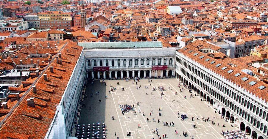 Private Saint Marks square and the Highlights of Venice - Piazza San Marco: the square you can finally read