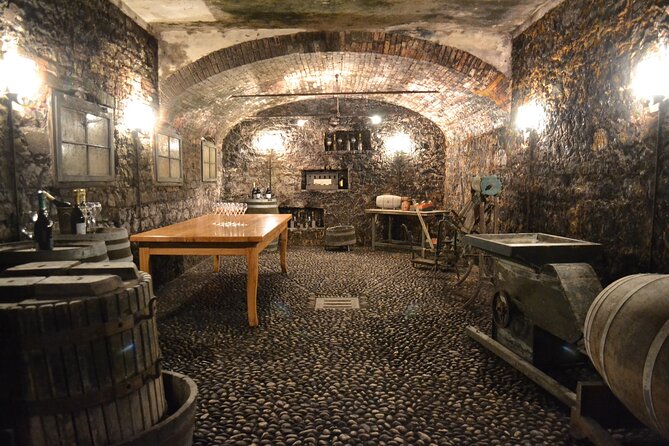 Private Tour: Prosecco Wine Tasting Day Trip with Lunch from Venice - Lunch in Veneto: a 2-course meal that keeps it local