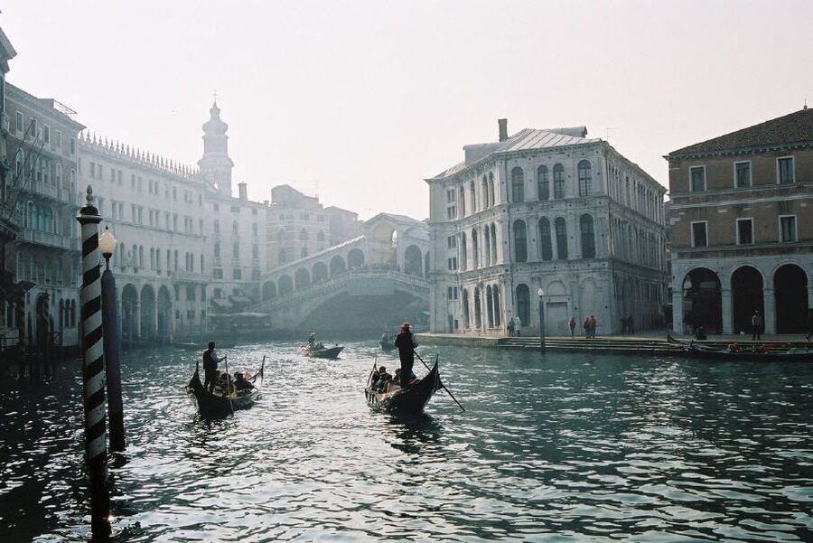 Private tour Rialto area and Frari Church 2-Hour Tour - Rialto to Frari in 2 hours, a route that actually teaches you Venice