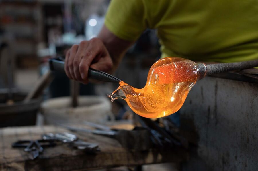Private tour to Murano with Hotel pick up and glass factory - Who this tour suits best in real life
