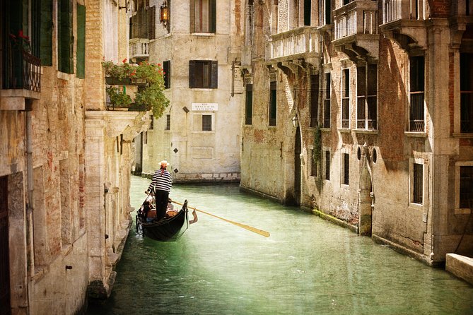 Private Tour: Venice Gondola Ride with Serenade - Duration, route style, and why some rides feel short